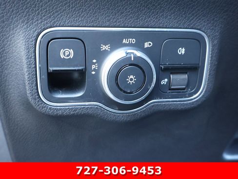 Certified 2023 Mercedes-Benz GLB 250 image 25