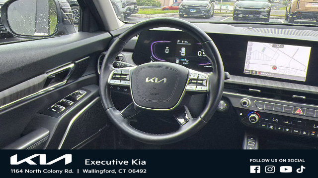 Certified 2024 Kia Telluride EX w/ EX Captain's Chair Package AWD/4WD image 27