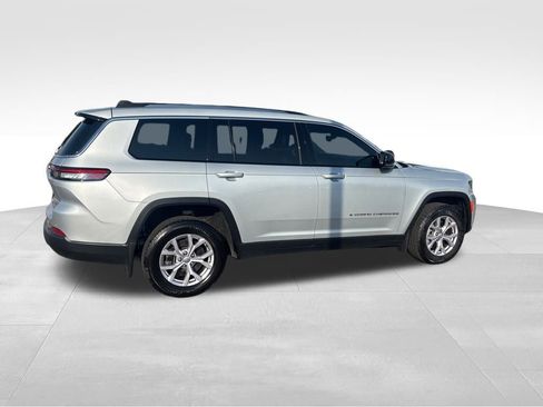Used 2022 Jeep Grand Cherokee L Limited image 7