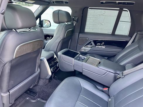 Certified 2024 Land Rover Range Rover Autobiography AWD/4WD image 30