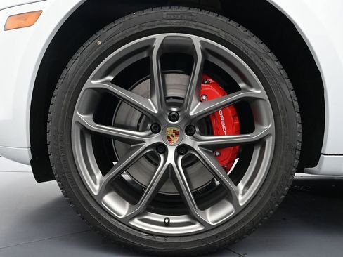 Used 2026 Porsche Macan GTS image 23