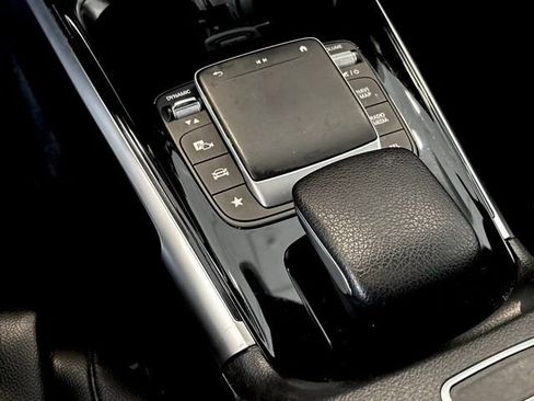 Certified 2022 Mercedes-Benz GLB 250 image 26