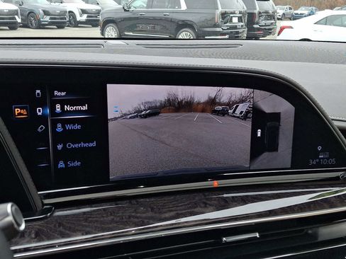 Used 2023 Cadillac Escalade Premium Luxury image 21