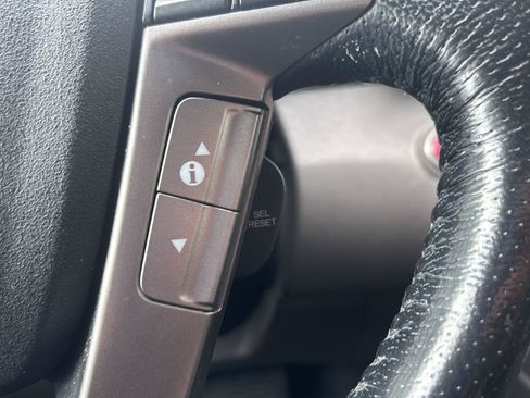 Used 2016 Honda Odyssey Touring Elite image 9