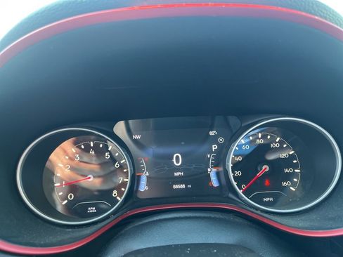 Used 2020 Jeep Compass Trailhawk image 16