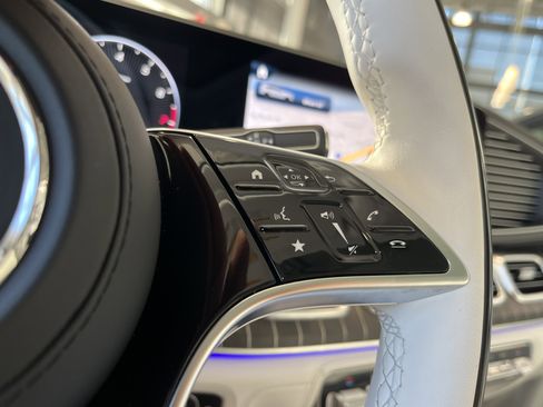 New 2025 Mercedes-Benz Maybach GLS 600 4MATIC image 26