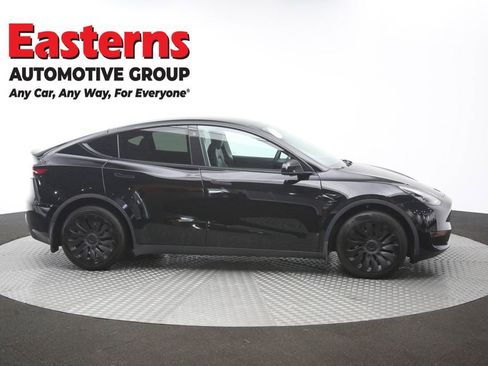 Used 2022 Tesla Model Y Long Range AWD/4WD image 40