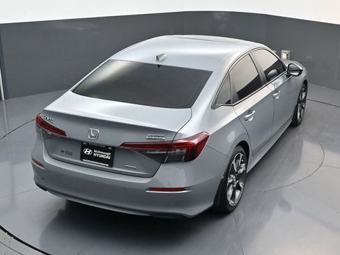 Used 2025 Honda Civic Sport image 17