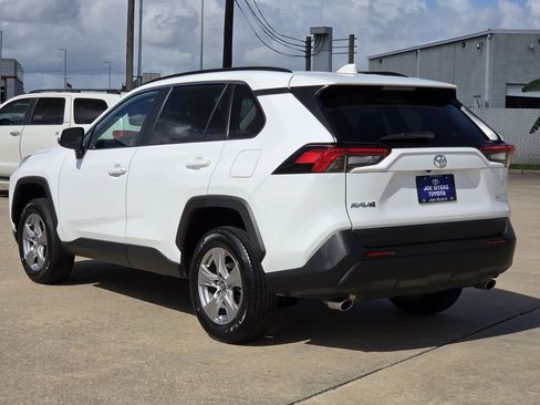 Used 2025 Toyota RAV4 XLE FWD image 7
