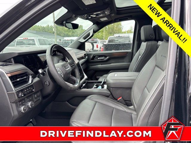 Used 2026 GMC Yukon Denali w/ Advanced Technology Package AWD/4WD image 2
