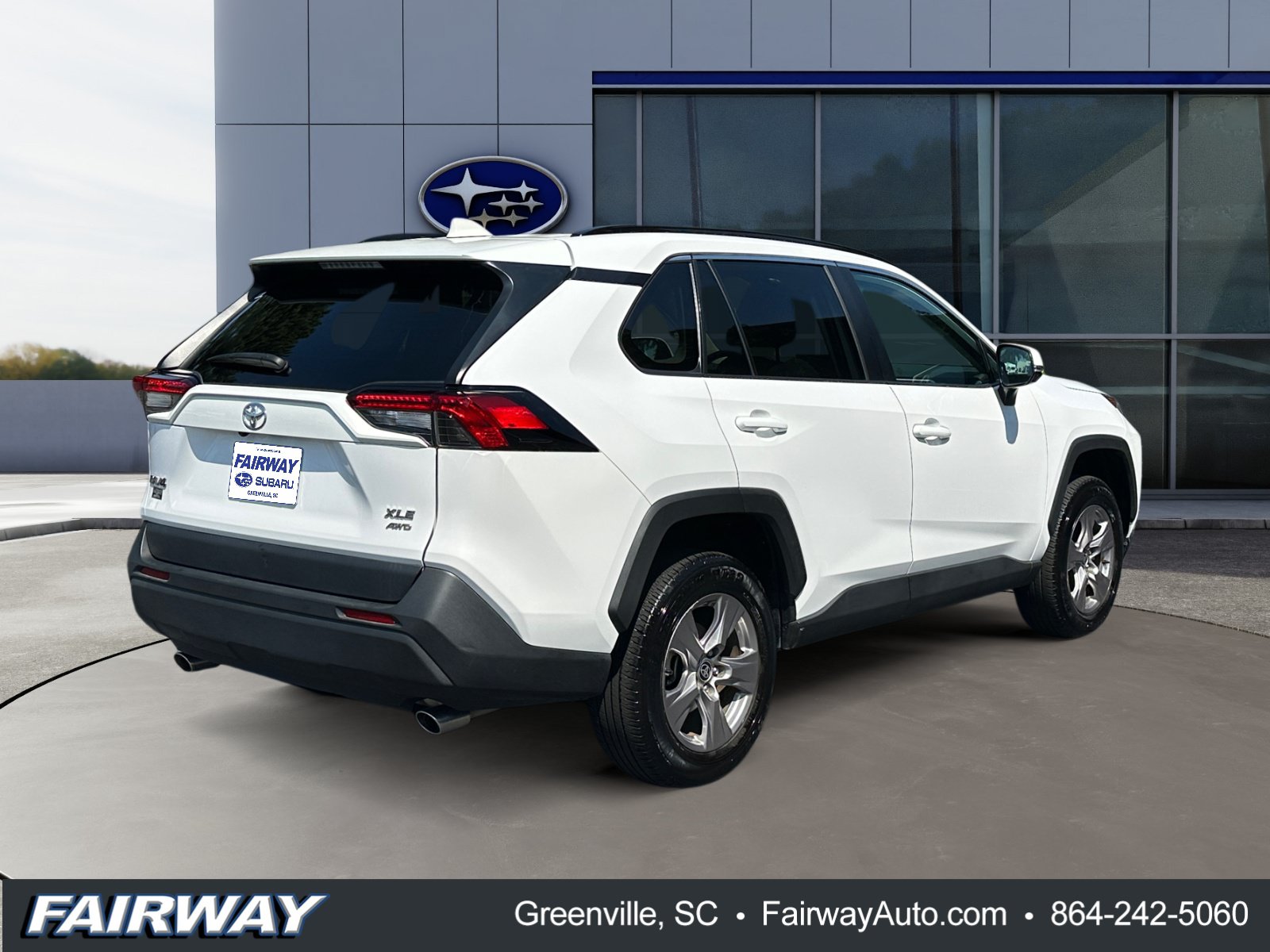 Used 2025 Toyota RAV4 XLE AWD/4WD image 7