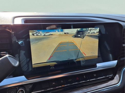 Used 2024 Chevrolet Silverado 1500 LT image 16