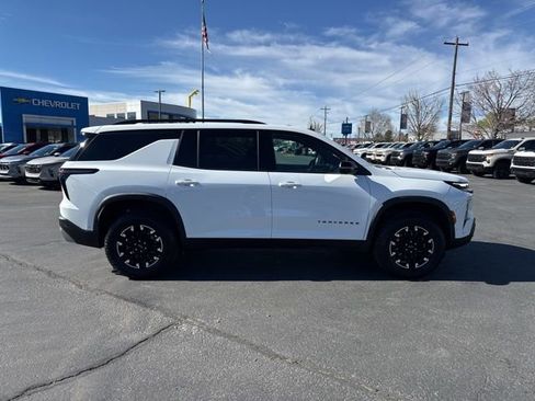 Used 2024 Chevrolet Traverse Z71 w/ Enhanced Driving Package image 8