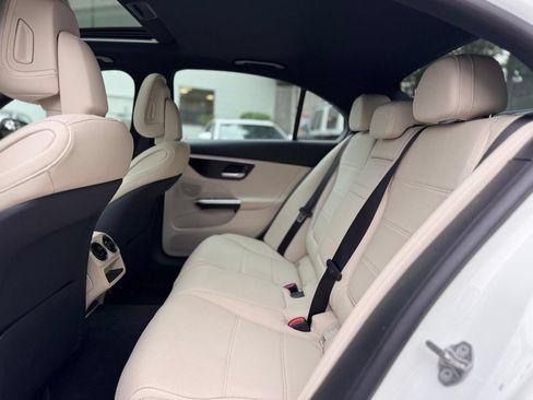 Used 2023 Mercedes-Benz C 300 4MATIC Sedan image 21