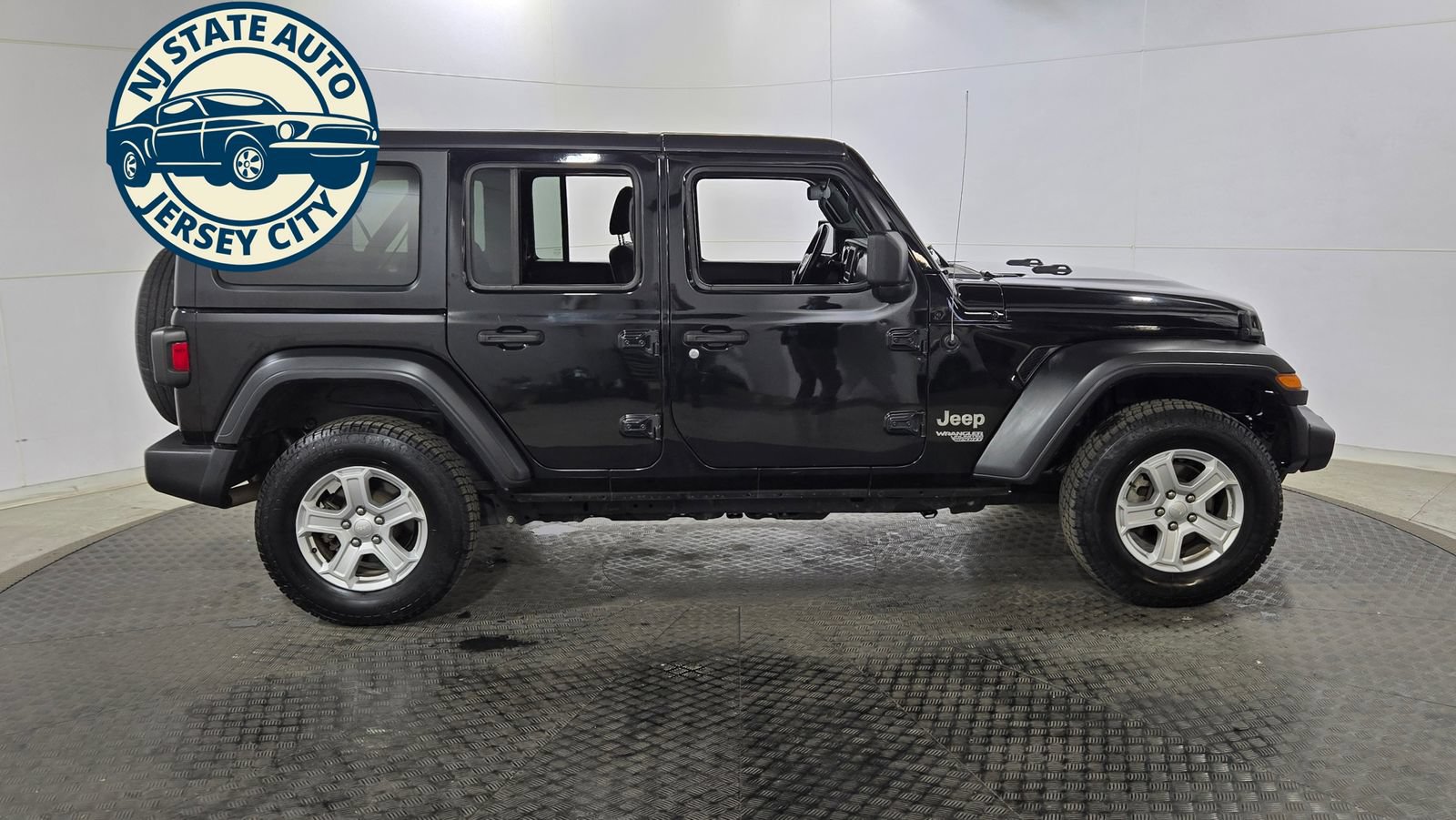 Used 2021 Jeep Wrangler Unlimited Sport AWD/4WD image 8