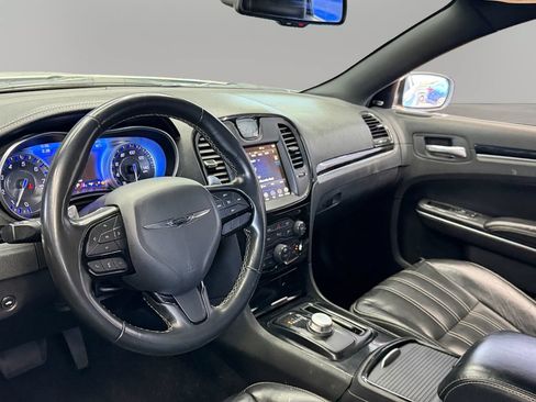 Used 2022 Chrysler 300 S RWD image 16