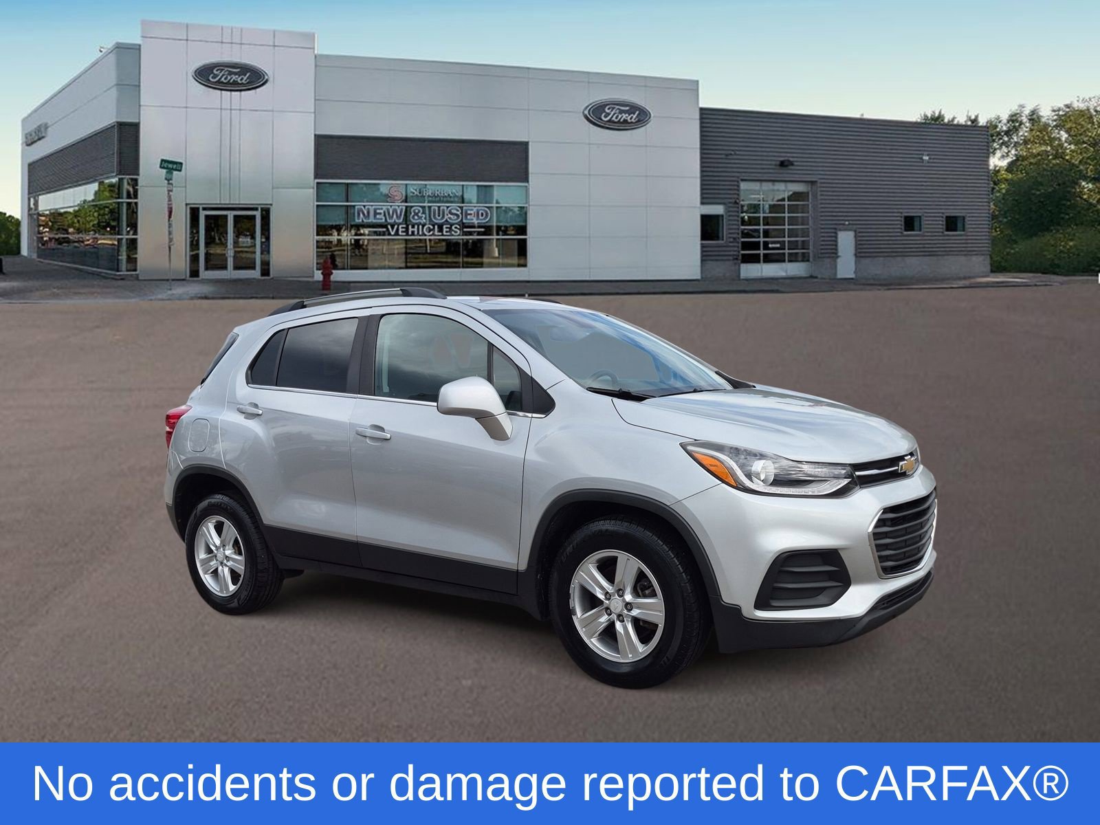 Used 2018 Chevrolet Trax LT FWD image 2
