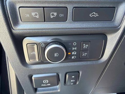 Used 2021 Ford F150 Lariat AWD/4WD image 31