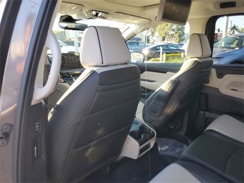New 2026 Honda Odyssey Elite image 15