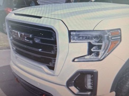 Used 2021 GMC Sierra 1500 AT4 w/ AT4 Value Package AWD/4WD image 1