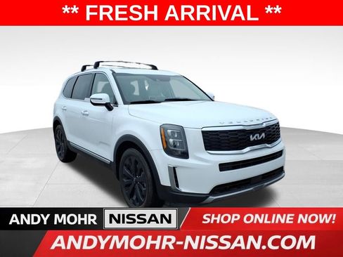 Used 2022 Kia Telluride EX w/ EX Premium Package image 2