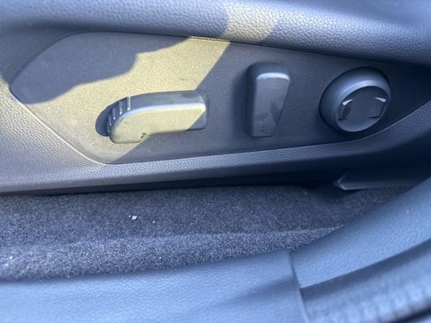 New 2026 Subaru Crosstrek 2.0i Premium image 18