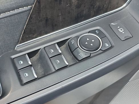 Used 2023 Ford F450 Lariat image 17