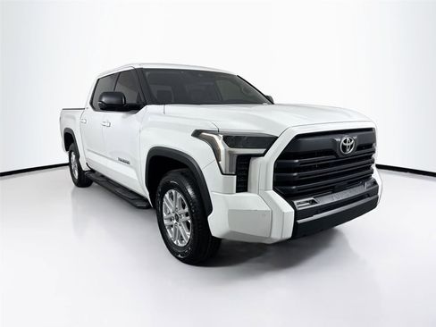 Used 2024 Toyota Tundra SR5 w/ SR5 Premium Package image 10