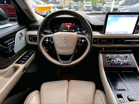 Used 2020 Lincoln Aviator Reserve w/ Equipment Group 202A AWD/4WD image 6