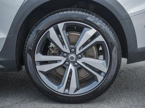 Used 2025 Volvo V60 B5 Cross Country Plus AWD/4WD image 19
