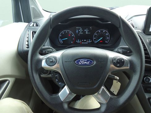 Used 2019 Ford Transit Connect XLT image 14