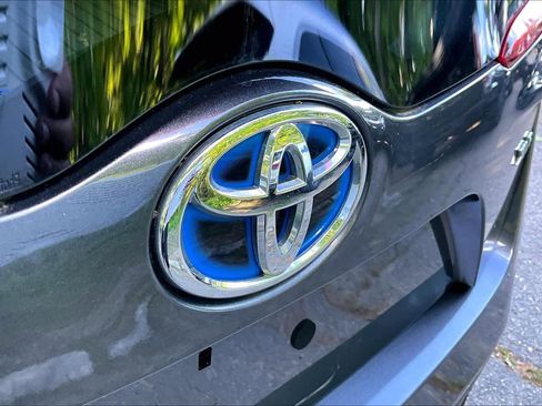 Used 2022 Toyota Prius Prime XLE FWD image 29