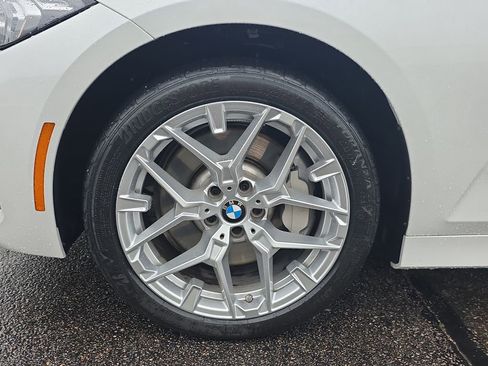 Used 2025 BMW 330i xDrive Sedan AWD/4WD image 9