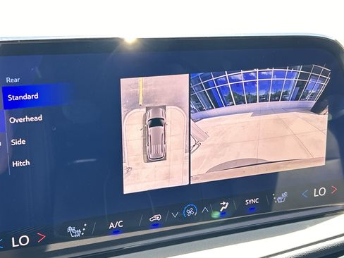 New 2026 Chevrolet Traverse LT w/ Sun and Wheel Package image 63