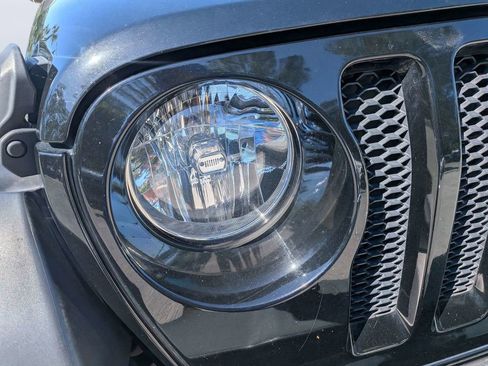 Used 2021 Jeep Wrangler Unlimited Sport w/ Sun And Sound Package AWD/4WD image 11