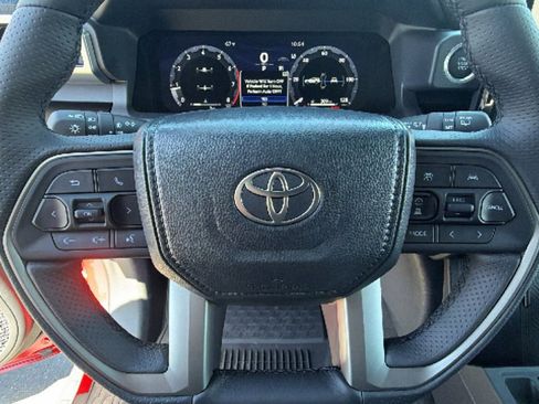 New 2026 Toyota 4Runner Limited AWD/4WD image 18