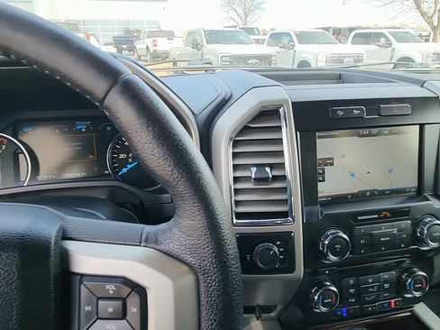 Used 2015 Ford F150 Lariat w/ Equipment Group 501A Mid image 39