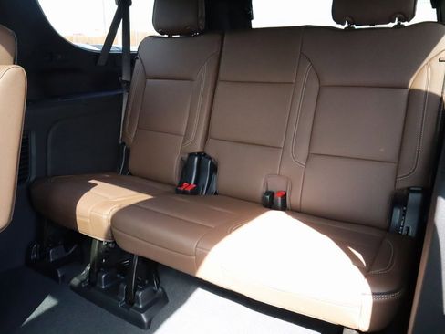 New 2026 Chevrolet Suburban High Country image 13