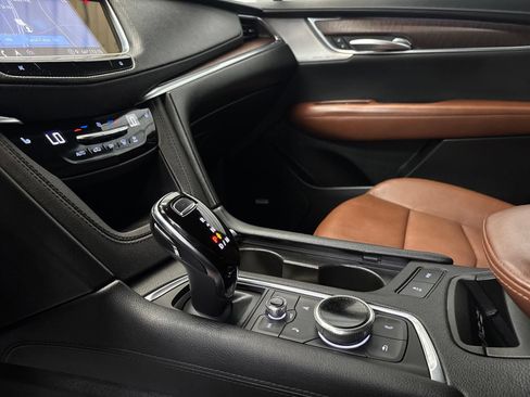 Used 2022 Cadillac XT5 Sportv w/ Technology Package AWD/4WD image 18