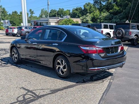 Used 2017 Honda Accord LX image 5