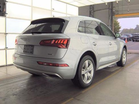 Used 2019 Audi Q5 2.0T Premium w/ Convenience Package AWD/4WD image 2