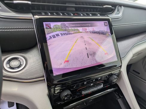 Used 2023 Jeep Grand Cherokee Overland image 24