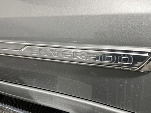 Used 2023 Chevrolet Silverado 1500 High Country w/ Technology Package AWD/4WD image 11