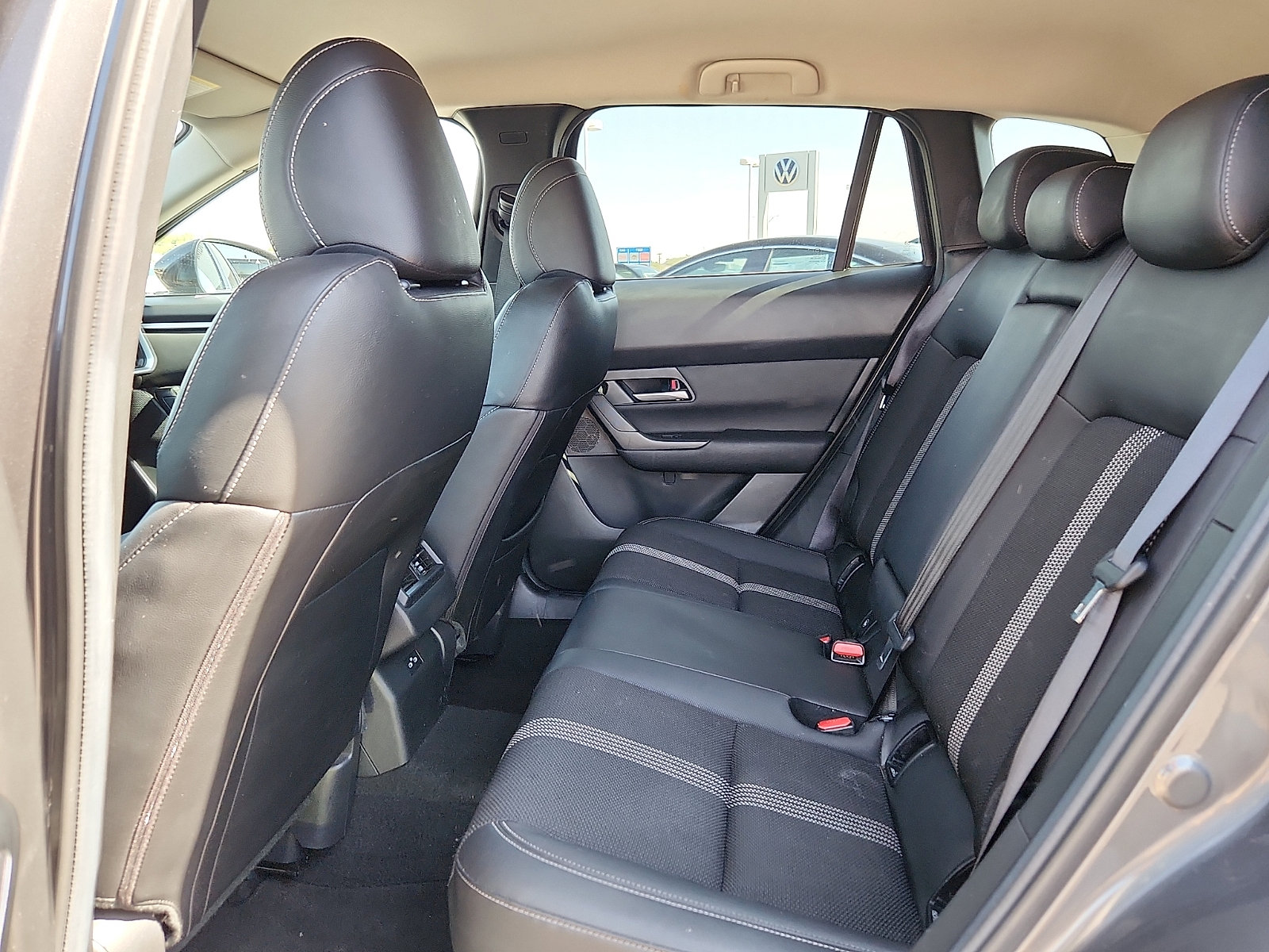 Used 2025 MAZDA CX-50 AWD 2.5 S w/ Preferred Package image 11