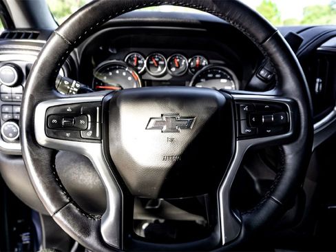 Used 2022 Chevrolet Silverado 1500 LT Trail Boss image 17