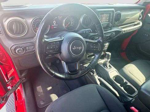 Used 2019 Jeep Wrangler Sport AWD/4WD image 10