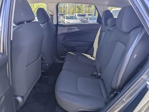 Used 2025 Kia Sportage LX image 13