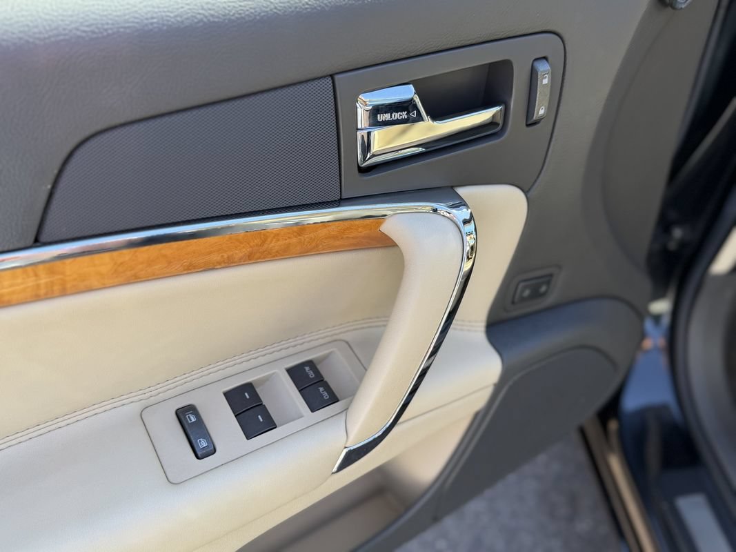 Used 2010 Lincoln MKZ AWD image 15