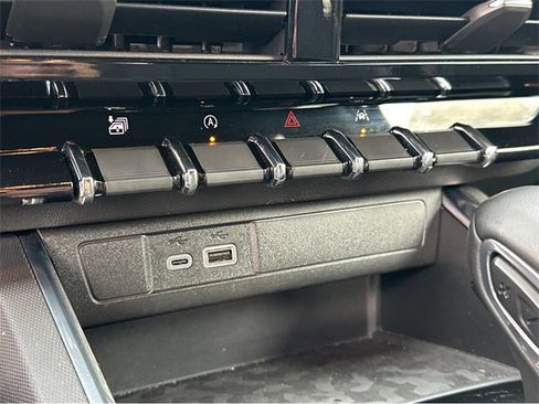 Certified 2024 GMC Canyon Elevation w/ Convenience Package image 22