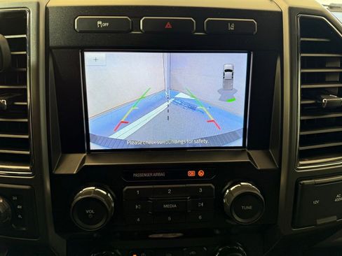 Used 2020 Ford F350 XLT w/ XLT Premium Package image 13